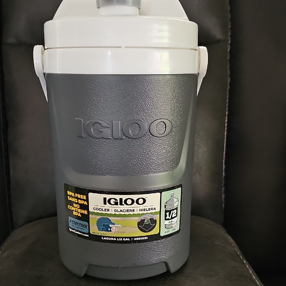 Igloo Charcoal and White Beverage Cooler
